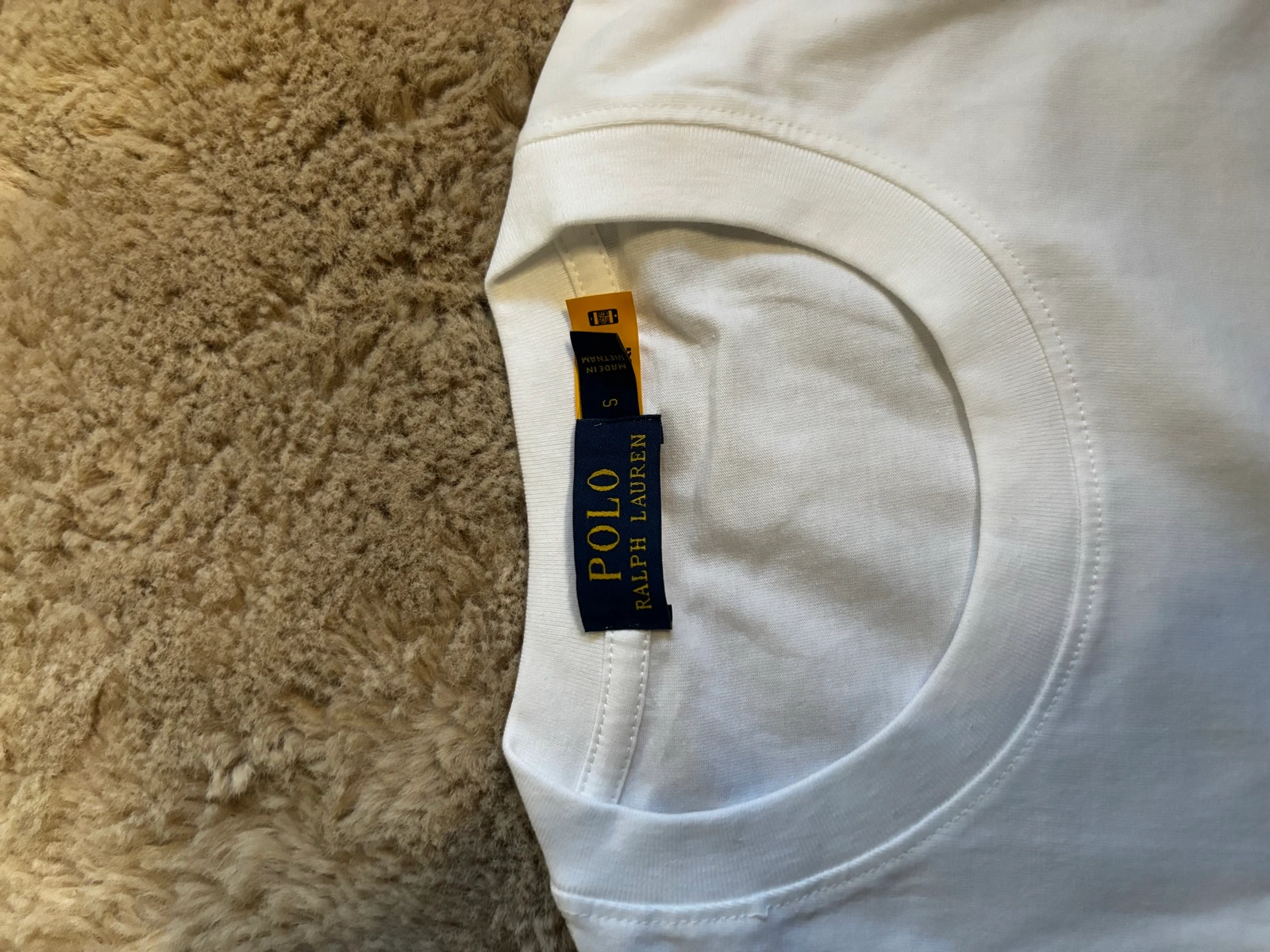 T-shirt branca – photo 2